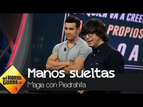 Luis Piedrahita alucina a Mario Casas con su excéntrico truco de magia - El Hormiguero 3.0
