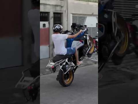 BMW GS 1250 R wheelie 🔥#shorts #bmw #gs #gs1250 #wheelie