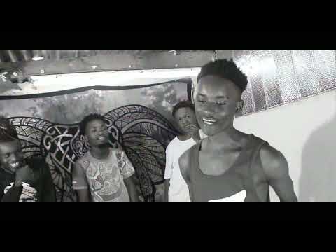 Y'll need to watch What K Banton did on this Cypher - He is Monster - Makosana indoor Cypher S01E03
