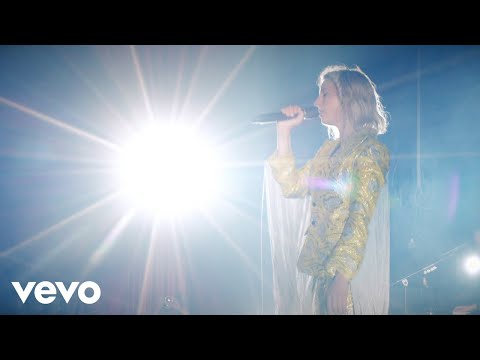 Thumbnail for Veronica Maggio - Välkommen in (Live From Cirkus, Stockholm / 2018) by Veronica Maggio