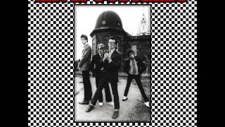 Elvis Costello &#39;Get Emotional&#39; [1977 Bootleg]