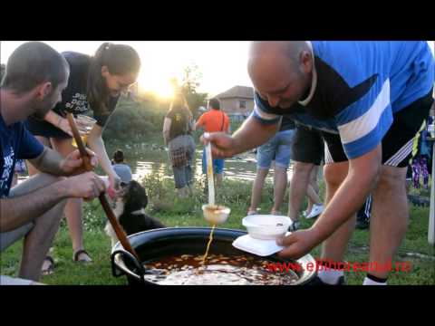 Printre dealuri si doline, la Colesti, Bihor