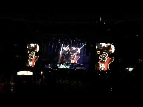 Guns N' Roses 6-26-16  Wish You Were Here/Layla