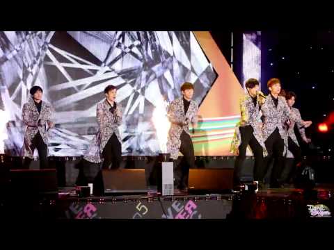   [직캠]130824 제국의아이들(ZE:A) - 바람의 유령 / Y-STAR 라이브파워뮤직 @가든파이브 by DarkSniper 4