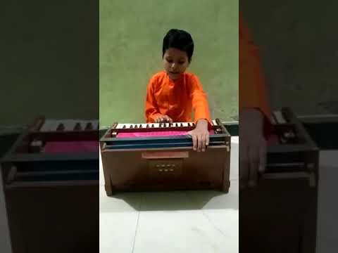 Avdhut Dattatray Chaure balgeet asava Sundar chocolate cha Bangla on harmonium 🙏