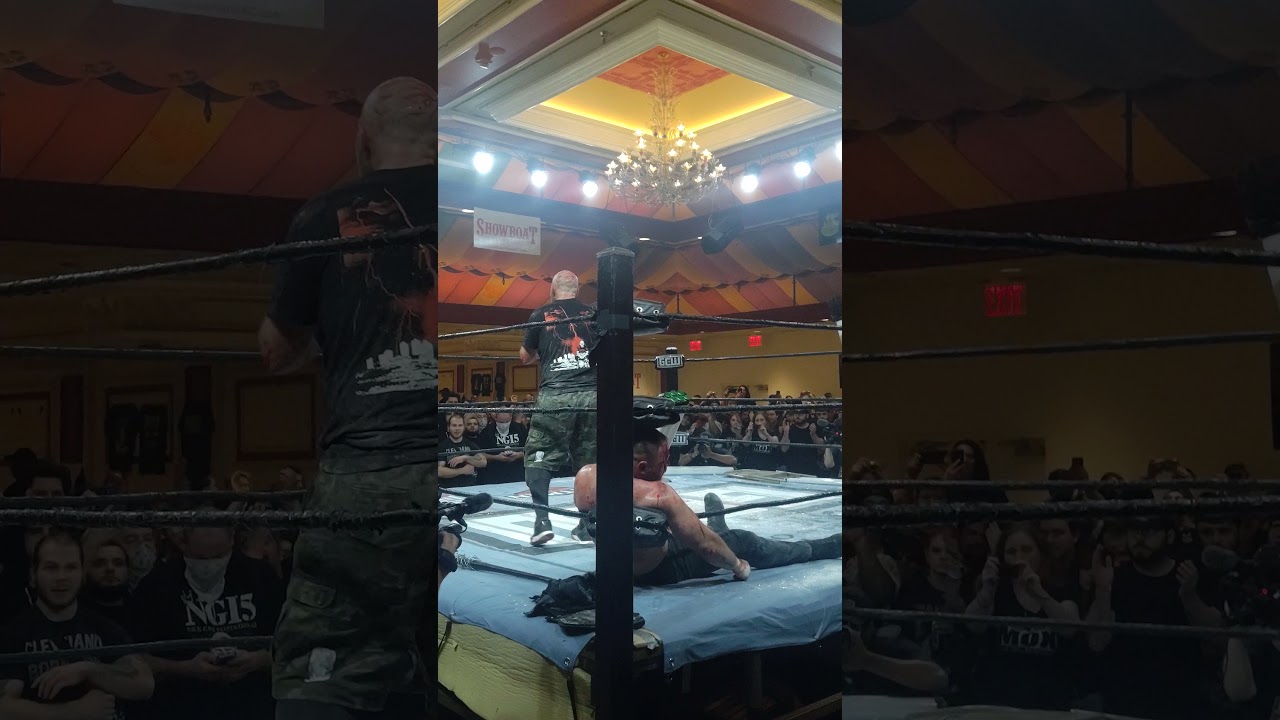 GCW: FIGHT CLUB, Jon moxley Vs Nick Gage (light tube spot 2)