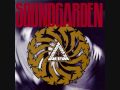SOUNDGARDEN%20-%20ROOM%20A%20THOUSAND%20YEARS%20WIDE