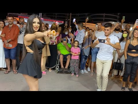 Çılgın Dondurmacı Kalbimsin Şarkısı Eşliğinde Ortam Yıkıldı