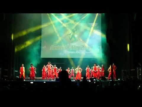 Loveyatri Mashup | Mitron Dandiya Mashup – Kamariya x Sanedo | SumeetsStep2Step