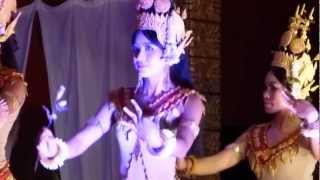 preview picture of video '13.02.2013 Apsara Dance in Siem Reap'