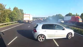 Bus narrowly avoids collision | Driving while being affectionate is dangerous.