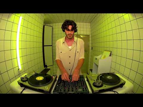 Love On The Rocks - E-Talking | HÖR - Aug 24 / 2023