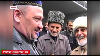 Активисты движения «Ахмат» рассказали чеченским школьникам о Дне Конституции республики 