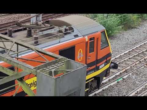 0Z90 - FL90s - Roger Ford out on manoeuvres between Crewe and Nuneaton - 90006