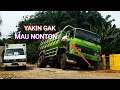 EVAKUASI TRUCK TERPEROSOK PROSES EV4KUASI TRUK HINO TERJEBAK