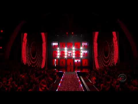 #tbt #victoriasSecret           Victoria's Secret 2006 Justin Timberlake.