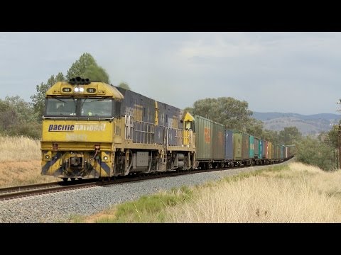 Pacific National Intermodal Train - PoathTV Australian Trains & Railways