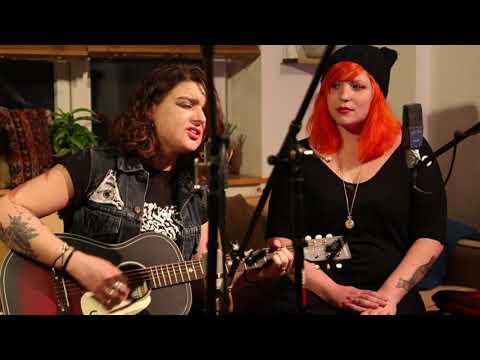 Nosebleed Sessions #3: Freya Wilcox + The Howl - Bury Me