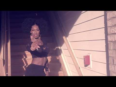 Play by johnae  Bigfreedia Feat: Goldiie