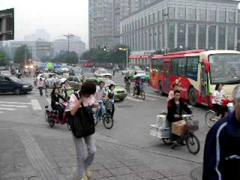 Cena de deslocamento na cidade de Chengdu