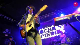 TAHITI 80 - YELLOW BUTTERFLY @OchoYMedioClub 02/09/2016 @wearetahiti80