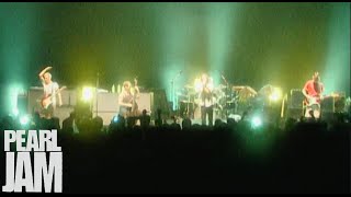 Download lagu Daughter It’s OK - Touring Band 2000 - Pearl Jam mp3 Download lagu Daughter It’s OK - Touring Band 2000 - Pearl Jam mp3