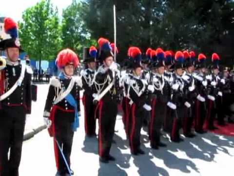 Carabinieri, le marce e i pennacchi