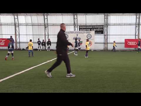 KIDS TAMPA Brasov - Petrolul 52 Ploiești prima rep.