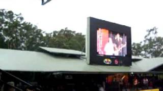 Guy Sebastian at Australia Zoo singing Dock of the Bay