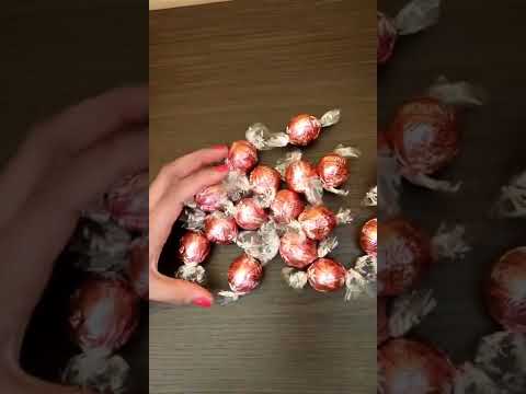 Lindt Lindor Chocolate Box unboxing- Strawberries & Cream #asmr #chocolate #lindt #ytbshorts