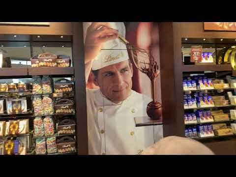 Getting Lindt Chocolate @ Halifax Shopping Center😋