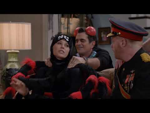 Modern Family : Halloween and Dede's Death | STS