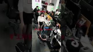 Download lagu How They Monitor Productivity In China Using Cameras In The Office.. 🤯 mp3