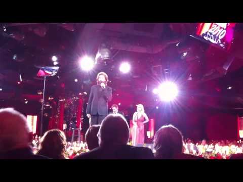 Ronnie Dunn celebrates Billy Sherrill