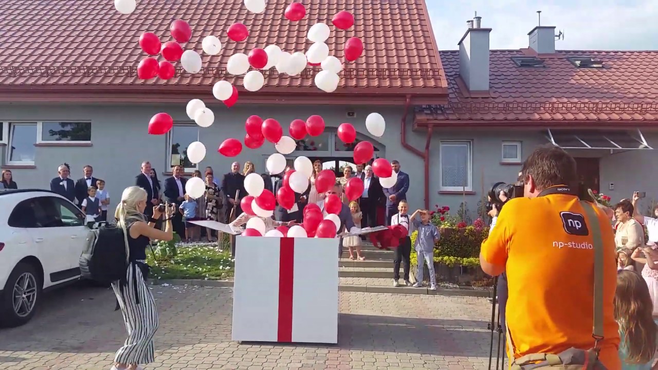 Wesele ślub balony z helem wypuszczane z pudła prezentu niespodzianki Białystok
