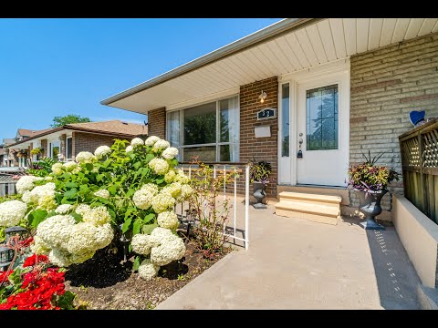 32 Cultra Square, Scarborough Home - Real Estate Properties