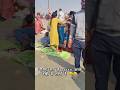 Kapde Badalne Ka Sabse Purana Tarika Hua Viral Prayagraj Mahakumbh Comedy Trending Changing