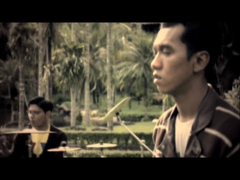 Asbak Band - Ternyata Salah Mengenalmu (Official Music Video)