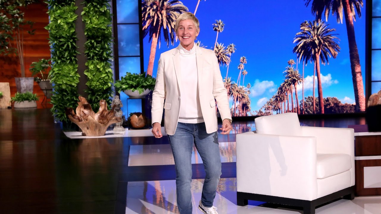 Ellen's First Monologue of Season 18 - YouTube