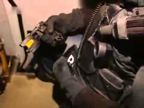 Einsatz ZUZ [Zentrale unterstützungsgruppe Zoll]