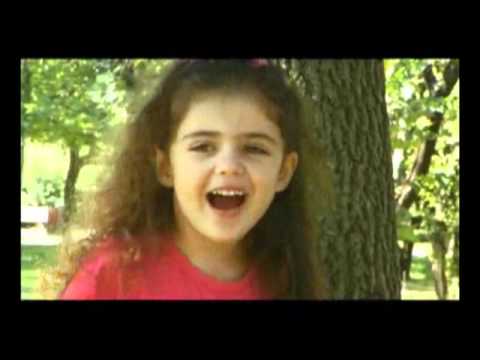 EVELYN DAMARIS.BORDEA  ,, Eu sunt mic,,