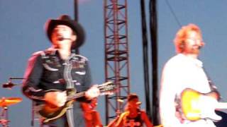 Brooks &amp; Dunn Mississippi Valley Fair 2006 That&#39;s What It&#39;s All About