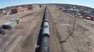 preview picture of video 'Union Pacific 7235 South at Greeley, CO'
