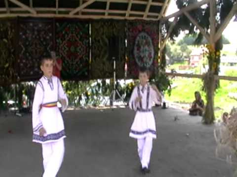 42 DANSURI POPULARE SANMARTINU DE CAMPIE - CUNUNA SPICULUI DE GRAU CRAIESTI 2010