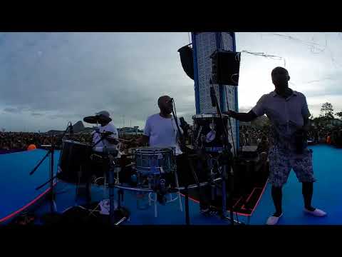 Tardezinha Surreal - Thiaguinho feat Rael