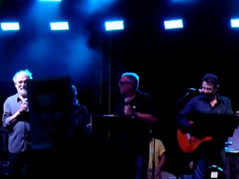 Medley Canciones Infantiles -Rayos Gamas Concierto Vivan los Estudiantes Huelga UPR 2010.MOV