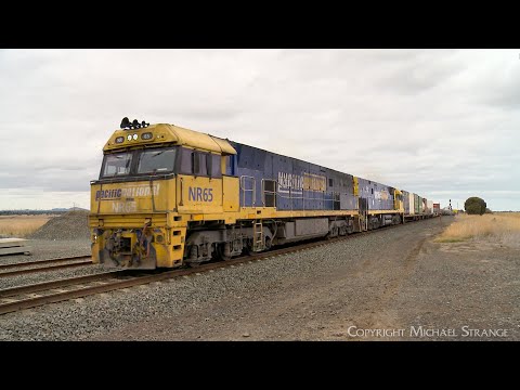 5MP2 Pacific National Steel Train With Bonus Shipping Containers (4/4/2024) - PoathTV Railways