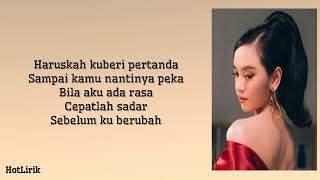 Download lagu Lyodra - Malu Malu Tapi Nyaman | Lirik Lagu mp3