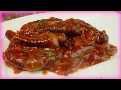 Fried sausage with onion sauce, simply made quickly and deliciously, bratwurst with sauce
