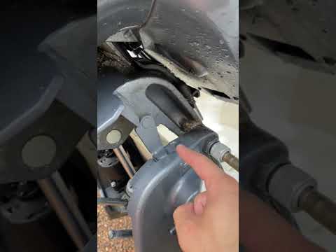 Do NOT Transport Your Outboard Engine Like This...